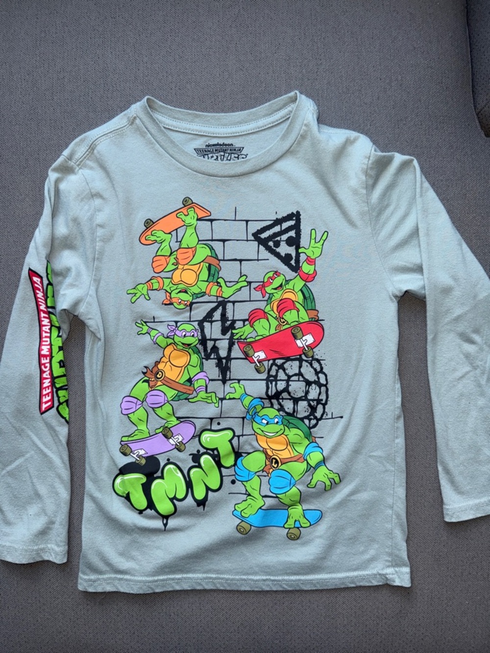 Teenage Mutant Ninja Turtles Gray Graphic Long-Sleeve Kids Shirt